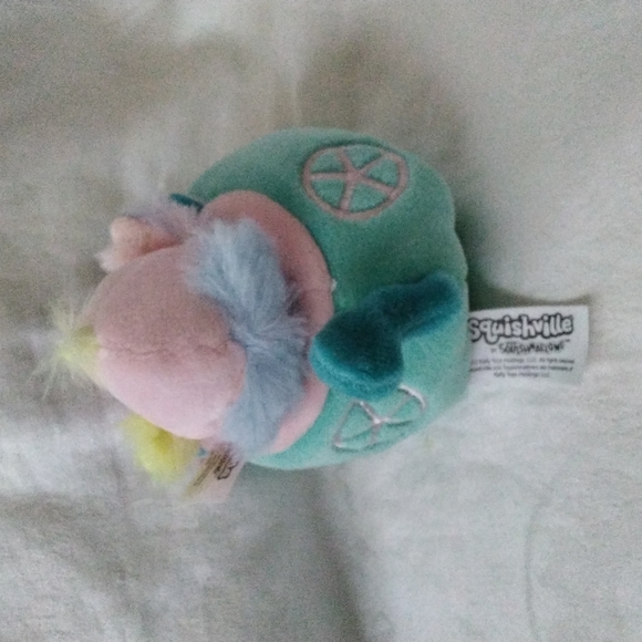 Squishville Squishmallow Elda The Ostrich In Santiago the Squirrel Vehicle Plush - Picture 3 of 5